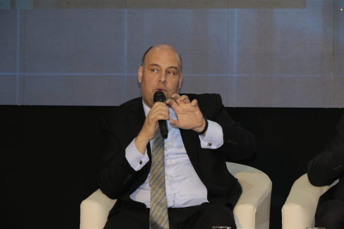 Osmel Manzano: 42,7% de los venezolano considera que la distribución de los beneficios económicos de la extracción de petróleo y gas es injusta